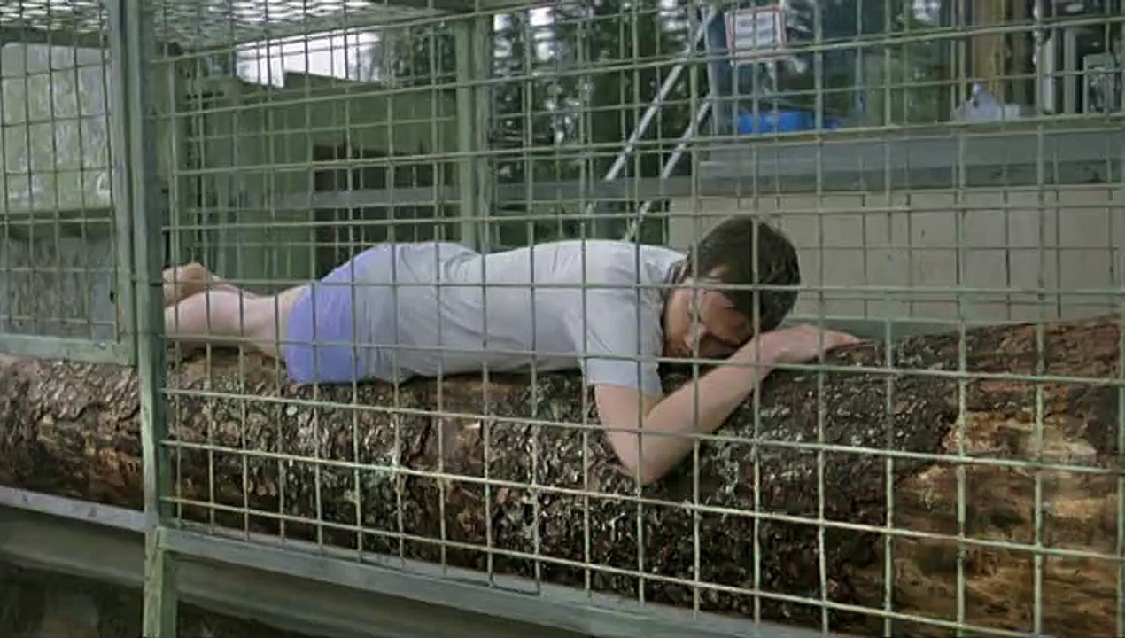 Canal + - chaîne de télévision - septembre 2009 - "Le placard"