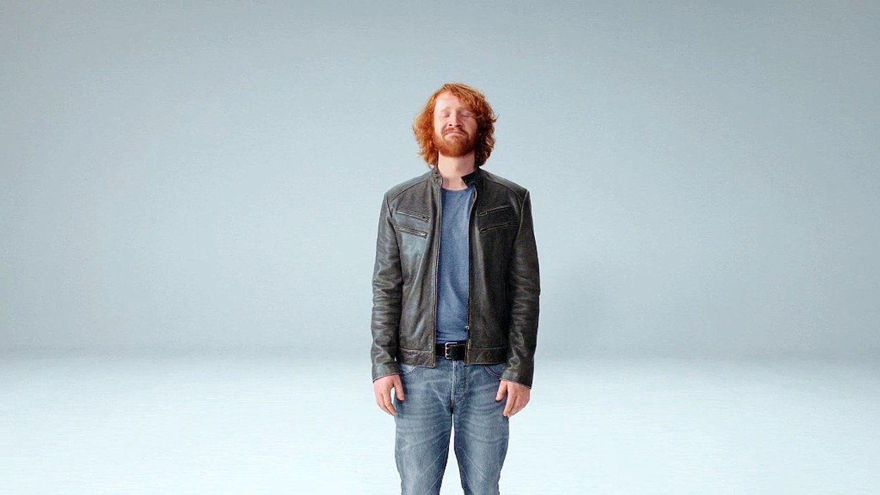 AMV - assurance deux-roues, "L'assurance des deux roux" - mars 2012 - 2 roux avant-arrière