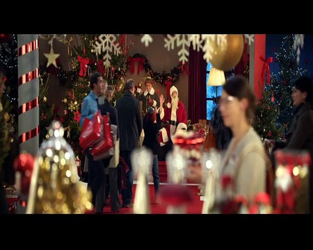 Canal + - chaîne de télévision, Canal + fait mieux que le Père Noël - novembre 2012 - La cougar