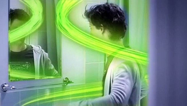 Axe (Unilever) - déodorant Axe Twist - mai 2010 - avec Clara Morgane, twistetfaislavibrer.com, la langoustine