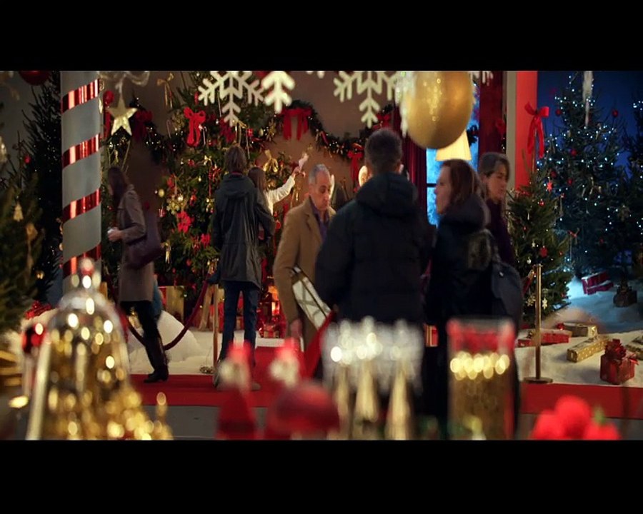 Canal + - chaîne de télévision, "Canal + fait mieux que le Père Noël" - novembre 2012 - La stagiaire