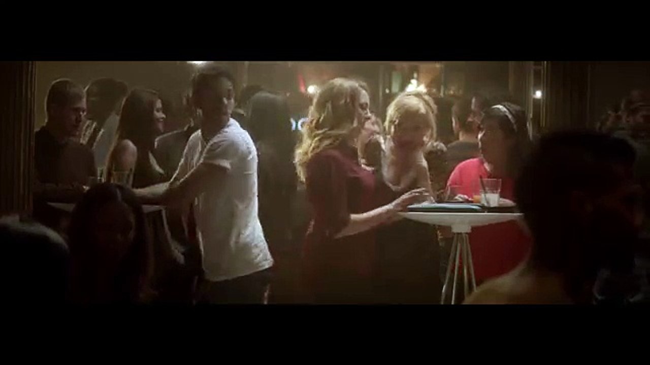 Buzzman pour Meetic - site de rencontres, "Les gens n'attendent que vous" - janvier 2014 - l'homme le plus sexy de l'année