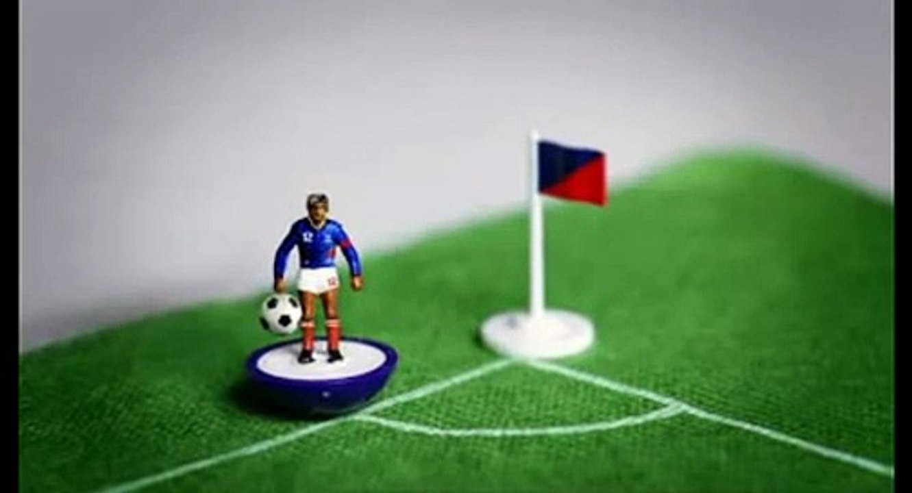 Currys - distributeur d'électroménagers - juin 2010 - "GPS Tom Tom, Thierry Henry et l'Equipe de France de Football"