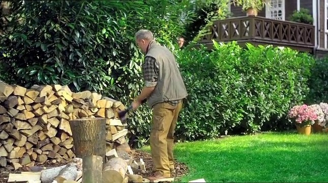 Fiskars - outils de jardinage, Les voisins, la hache - septembre 2011