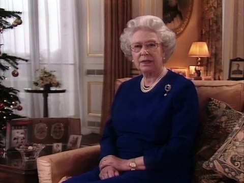 France 24 - chaîne de télévision d'informations - octobre 2010 - 24h d'arabe , Elizabeth II