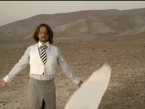 Free - fournisseur d'accès Internet, téléphone, télévision - janvier 2011 - Freebox Révolution , M. Easy , Tango 1minute