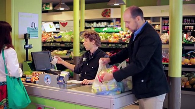 Ilomba Images pour Adrexo - éditeur d'imprimés publicitaires, «Kenny, la réussite à portée de main» - octobre 2014 - économies