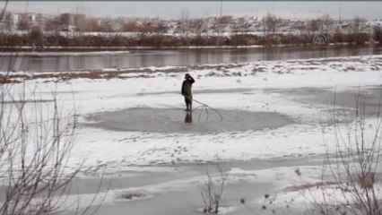 Kızılımak'ta "Eskimo Usulü" Balık Avı