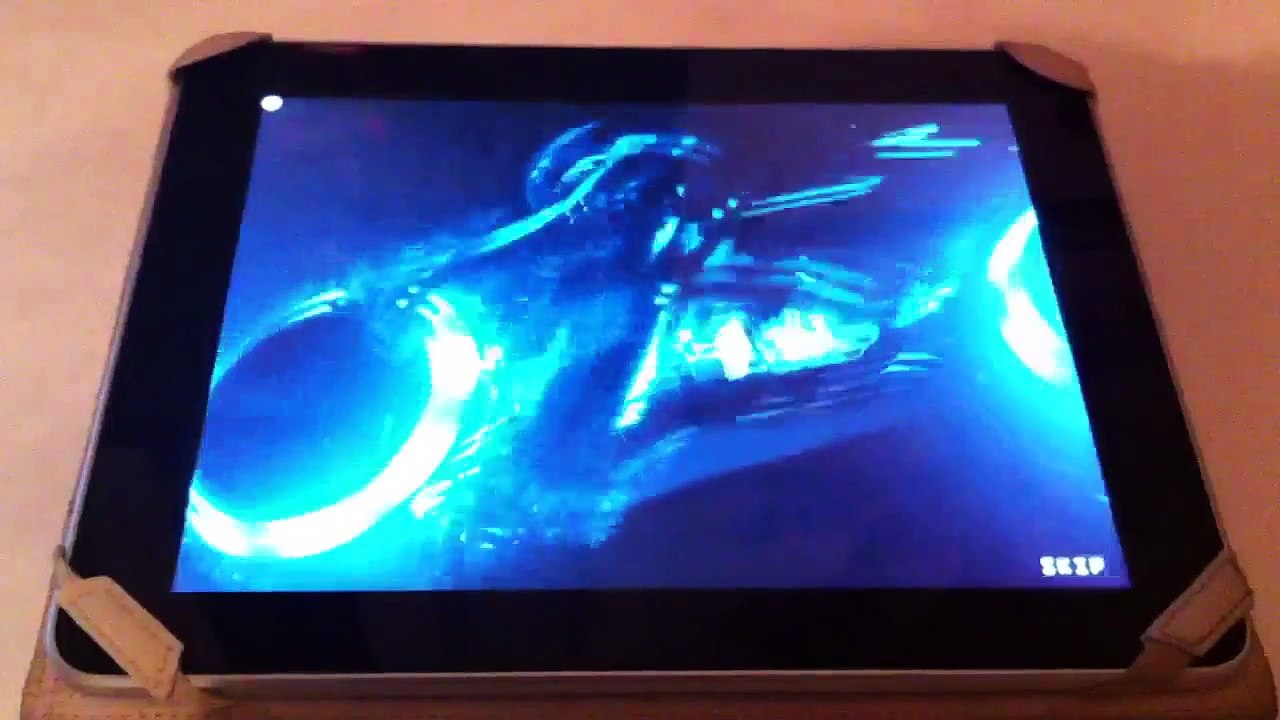 iPad (Apple) - tablette numérique - décembre 2010 - "Tron Legacy de Disney"