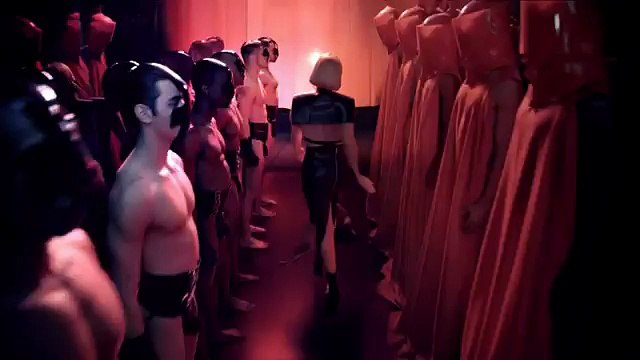 Lady Gaga (Haus Laboratories, Coty Beauty) - parfum Fame, The first ever black eau de parfum - septembre 2012