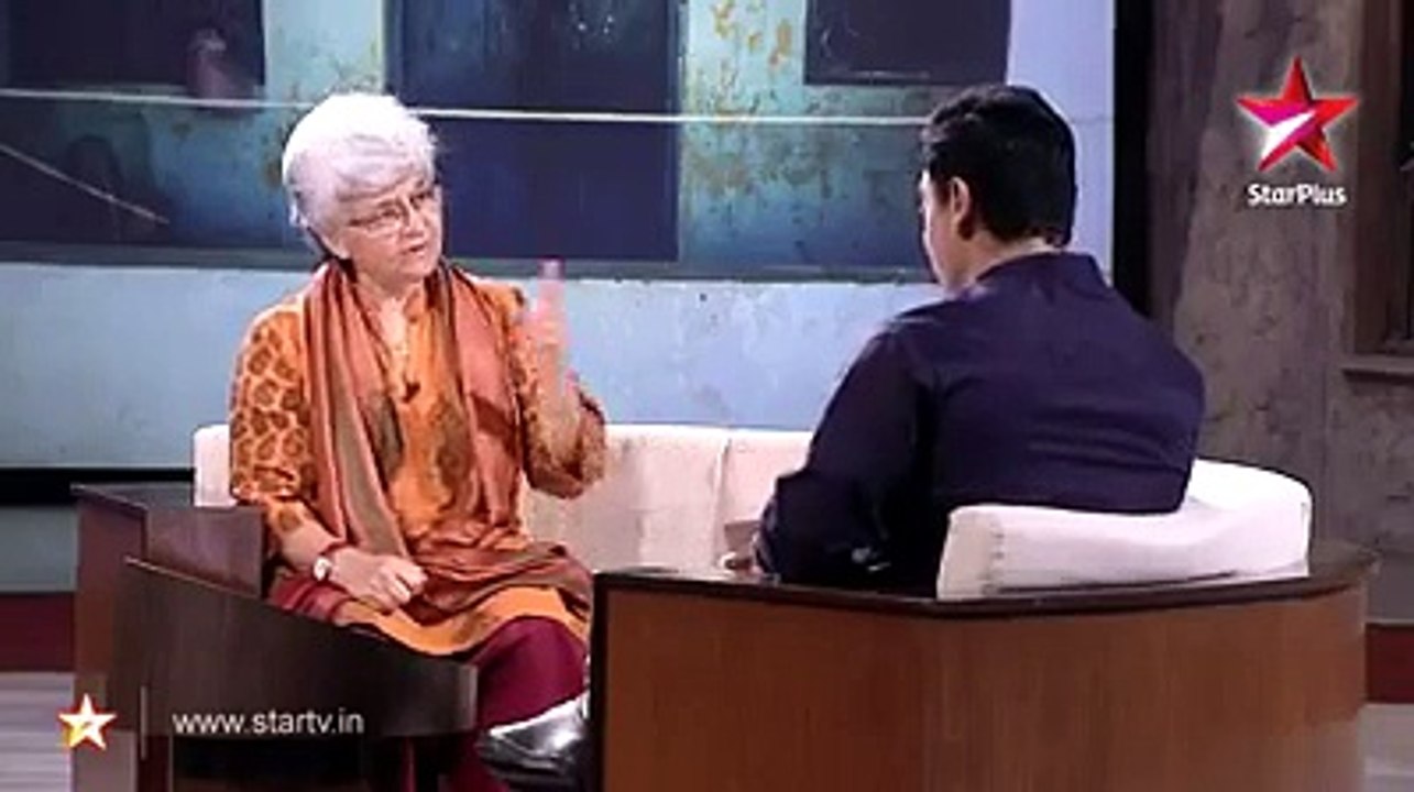 Incredible Video Aamir Khan taking interview On women right--- Must Watch