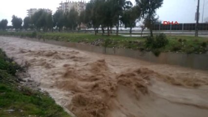 Antalya Kumluca- Tatil Kararına Fırtına Neden Oldu Seralar Zarar Gördü