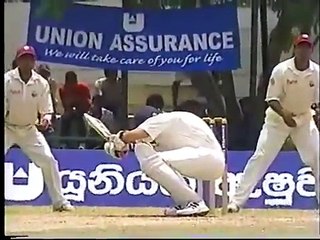 Marvan Atapattu KNOCKED SILLY on the HELMET by Daren Powell