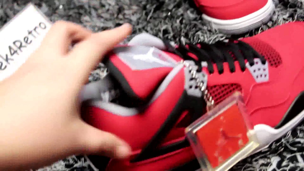 Authentic Air Jordan IV Retro Toro Bravo