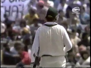 Michael Holding vs David Hooks, 1983, Epic battle