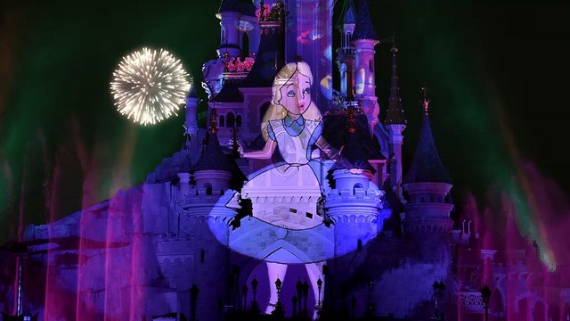 Disneyland Paris - parc de loisirs, Prolongation des 20 ans du parc - février 2013 - 15s Emotion in motion