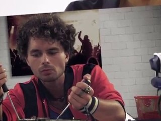 Kwixo (Fia-Net Europe) - transfert d'argent entre particuliers, paiement sur Internet et mobile, "Alex" - décembre 2012 - Marius