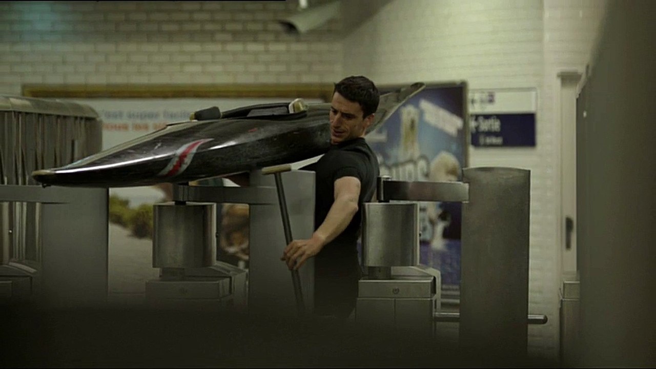 EDF - électricité - septembre 2010 - "Une journée sur l'eau, avec Tony Estanguet", le métro