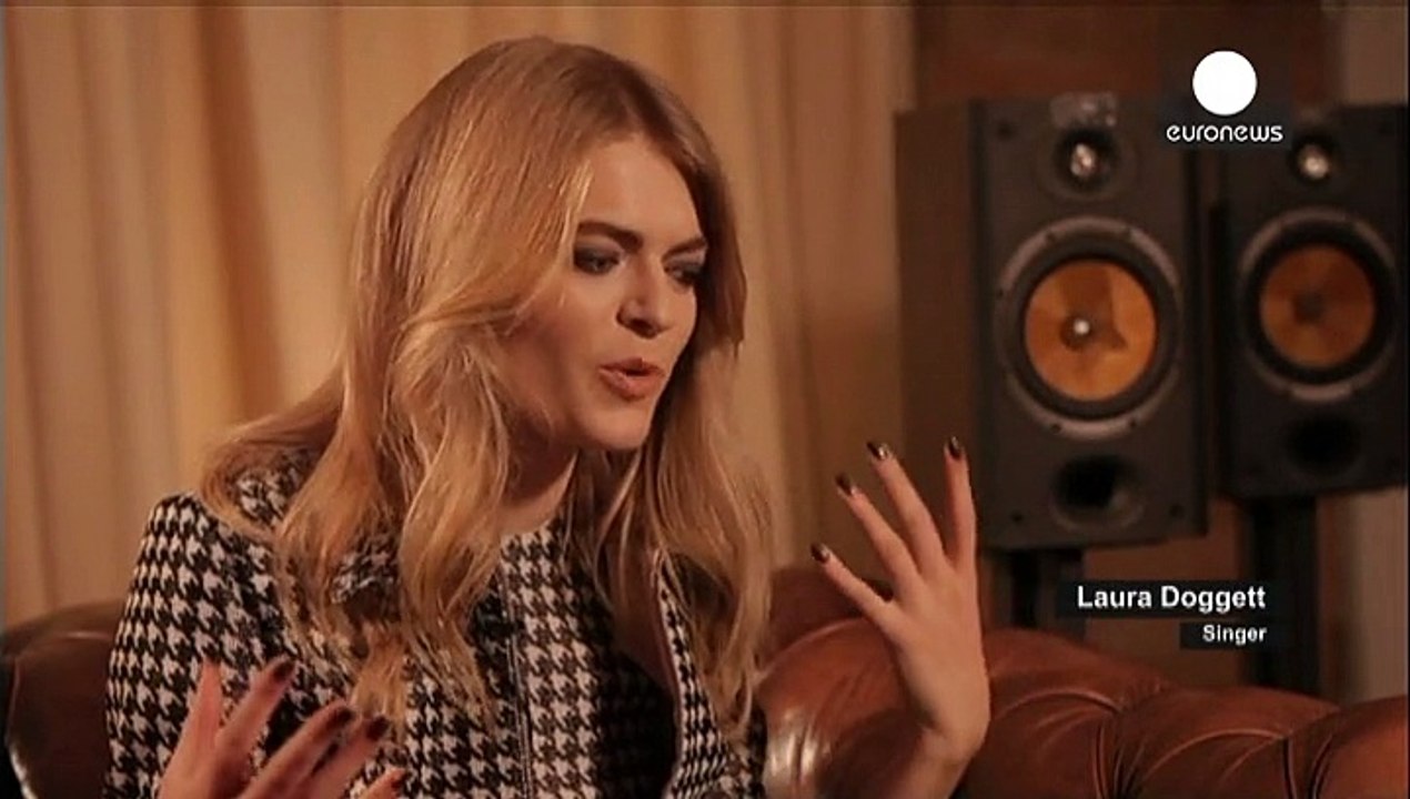 'Old Faces' von Laura Doggett