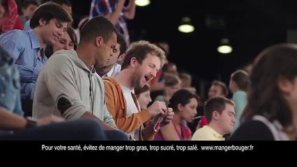 Kinder Bueno (Ferrero) - barre chocolatée, "La saga part en live, avec Jo-Wilfried Tsonga" - mai 2013 - teaser 2 fou rire