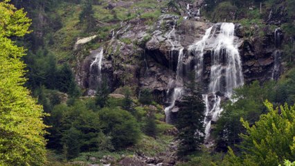 DDB Nouveau Monde, W2P Production pour Conseil régional Midi-Pyrénées - thermalisme, "Les eaux essentielles" - février 2014