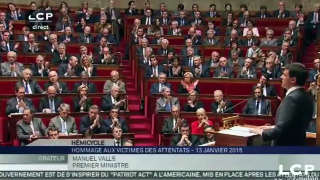 Manuel Valls: "La France est en guerre contre le terrorisme, le djihadisme et l'islamisme radical"