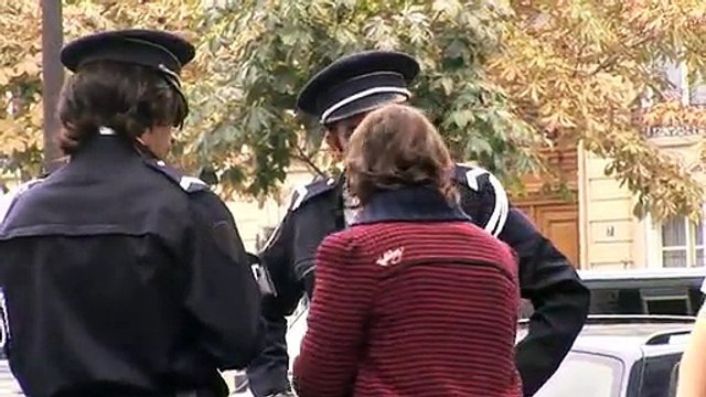 La Redoute - vêtements et accessoires - octobre 2010 - Police nationale du style , best of viral, radar La Redoute