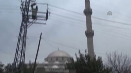 Döşemealtı'nda Camiye Yıldırım Düştü