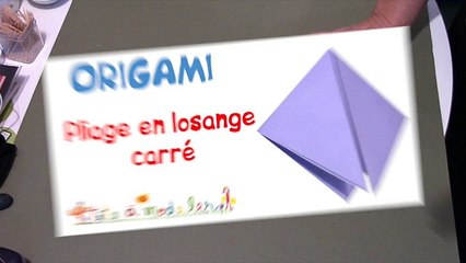Base de pliage origami en losange carré