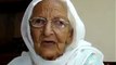 Pakistani Old Women Talk English Language