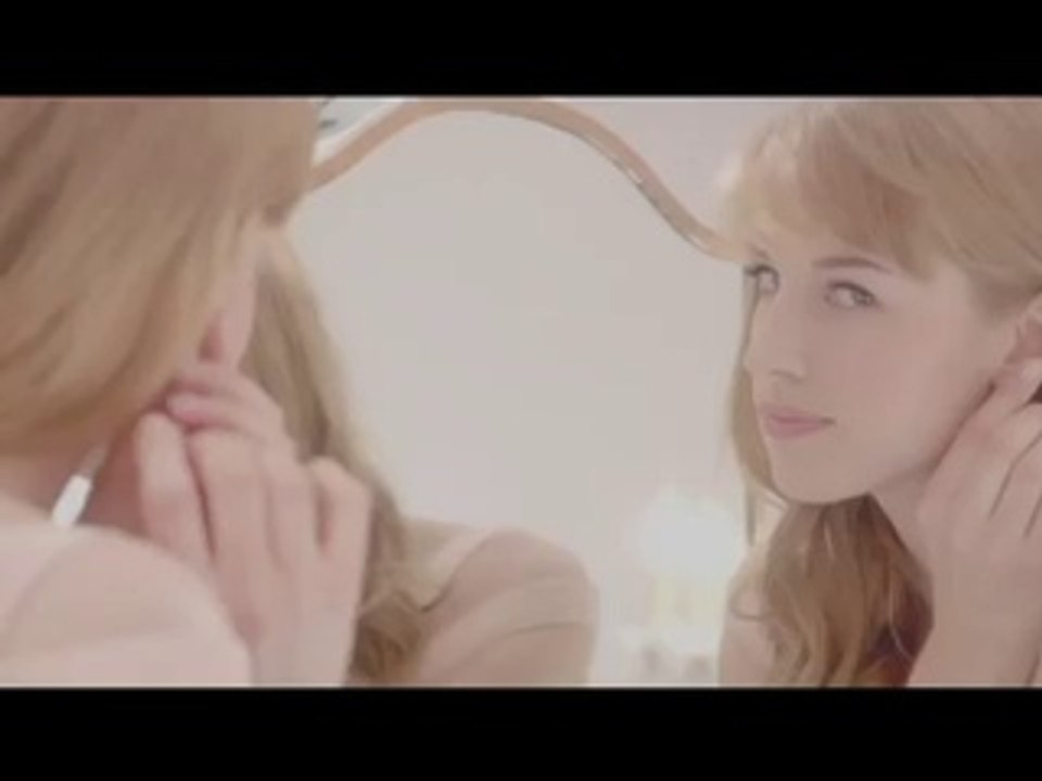 Laboratoires Novartis - anti-inflammatoire Voltaren, "Escalier, www.youtube.com/user/VoltarenPlast/" - septembre 2012