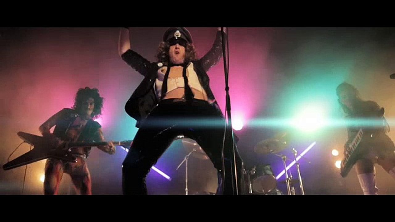 Ibis - chaîne hôtelière - juin 2010 - "Ten or 15", clip musical