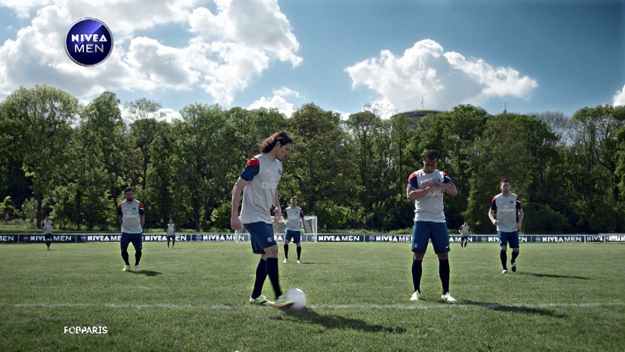 FCB Paris pour Nivea - gel douche Sensitive Nivea Men, «A vous de jouer, avec le PSG» - juin 2014