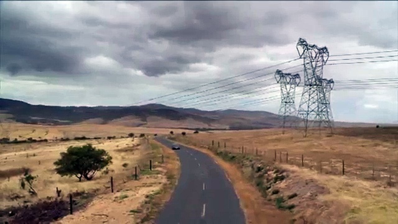 GMF - assurance, "Les Rugbymen, Les Champions GMF, www.leschampionsgmf.fr" - mai 2012 - Auto