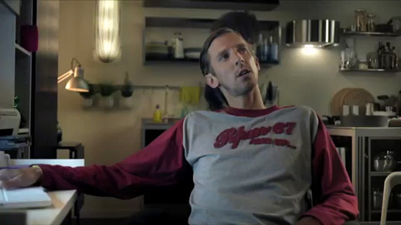 Ikea France - meubles, "Njut ! (profitez !)" - septembre 2011 - "Dans le petit espace, alu"