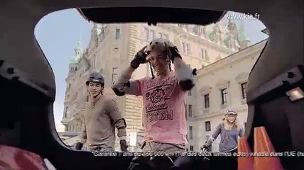 Kia - voiture, "Kia, inspiré par vos J'aime" - novembre 2011