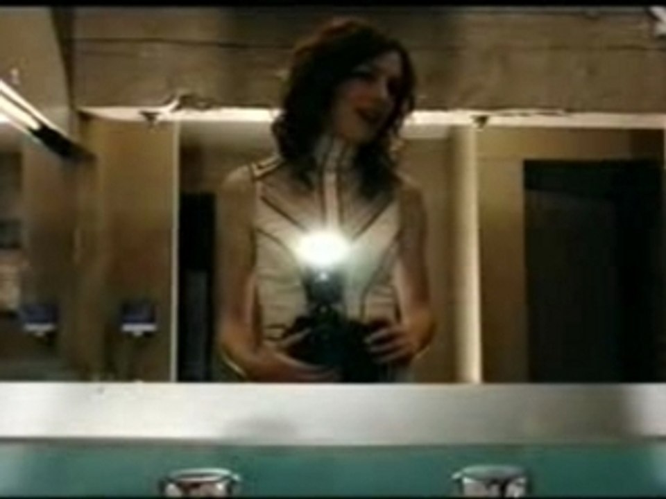 Melissa Auf Der Maur - Real A Lie