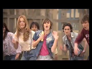 Dove Go Fresh - gel douche - avril 2009 - Clip de la chanteuse Yelle