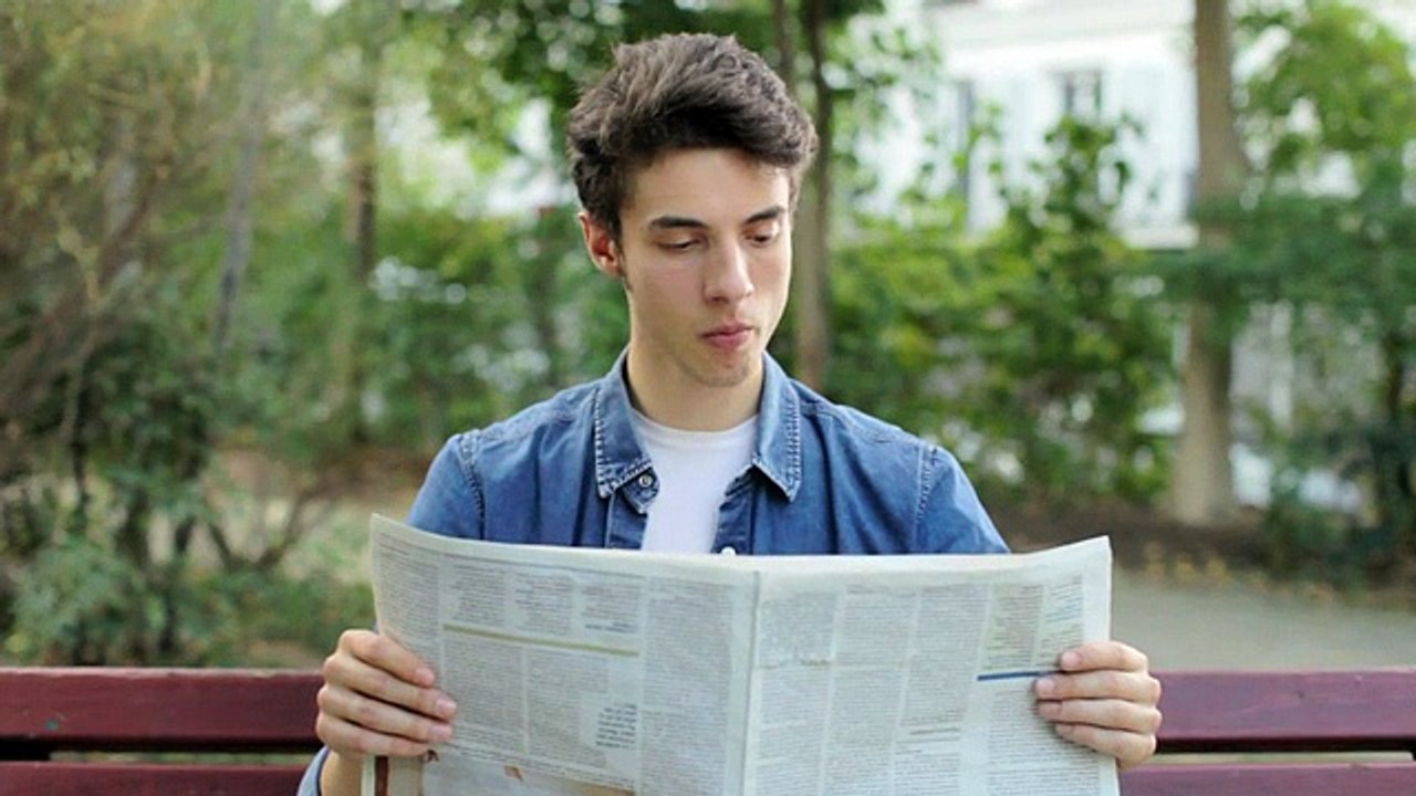 Hollywood (Cadbury) - chewing gum Hollywood Cash, "Quoi qu'il arrive, n'arrêtez pas de mâcher, www.hollywoodcash.fr"- septembre 2012