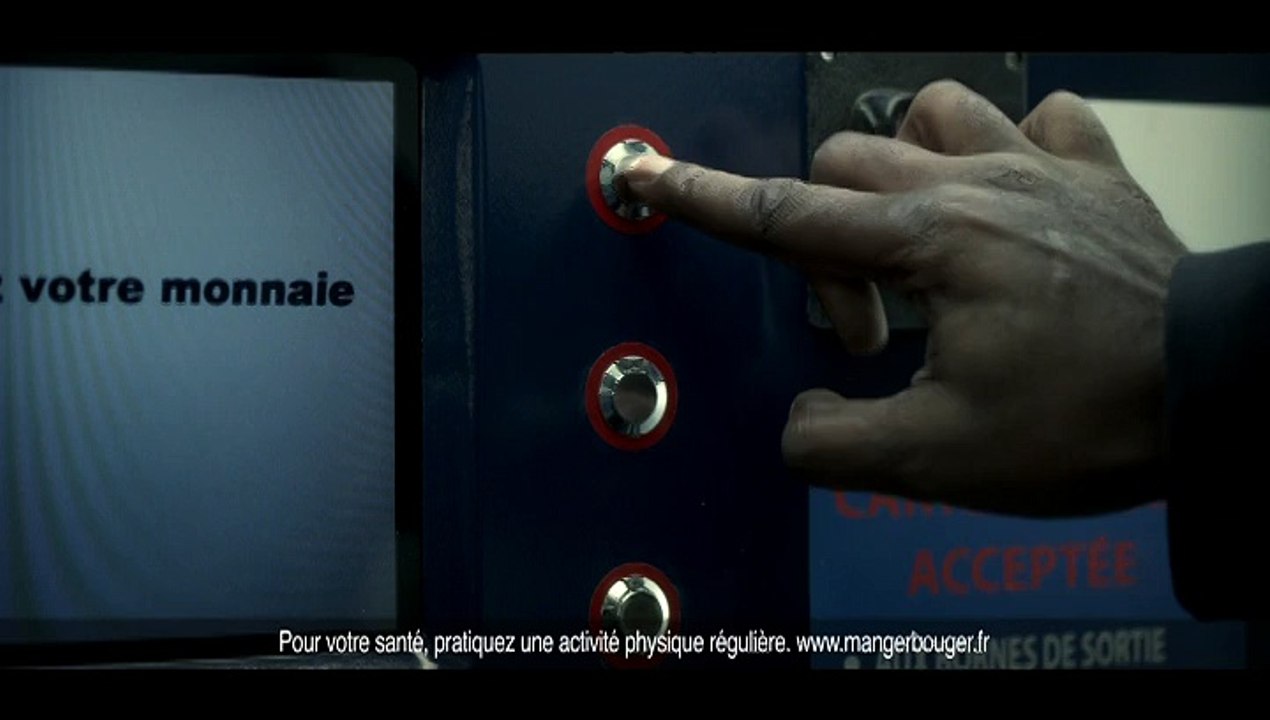 Havas Paris pour McDonald's - restauration rapide, "La petite monnaie" - janvier 2014 - parking tirelire