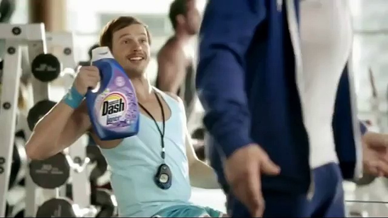 Dash (Procter & Gamble) - lessive, "Tout est bien qui finit propre, avec Jean-Claude Van Damme" - juillet 2011