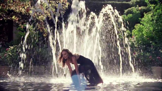 Dior - parfum Miss Dior, La vie en rose, avec Natalie Portman - février 2013