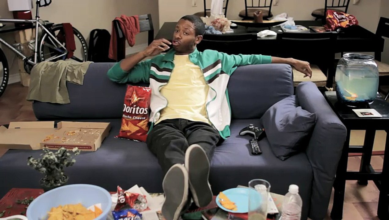 Doritos (PepsiCo) - apéritifs - février 2011 - "House sitting"