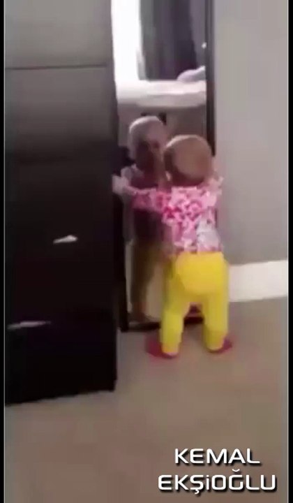 Aynayla Cebelleşen Bebeğin Dramı