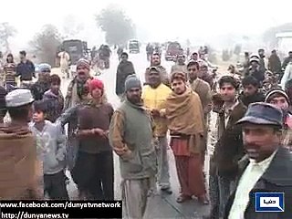 Urdu News- Multan- Bomb disposal squad disables suicide jacket.