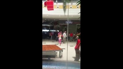 Así llegaron los pañales al Sambil Maracaibo