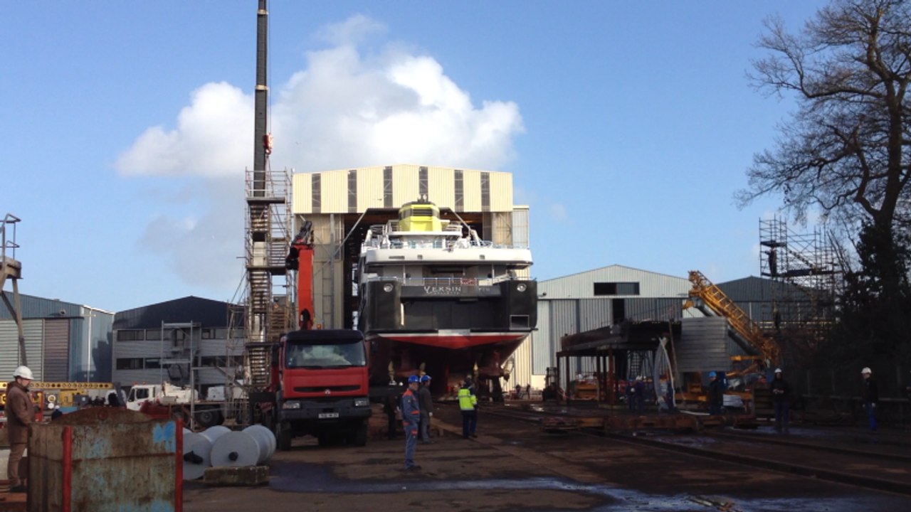 Sortie du yacht Yersin du chantier Piriou