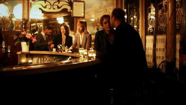 Médecins du Monde - organisme humanitaire - octobre 2010 - On est tous médecins du monde , Bar