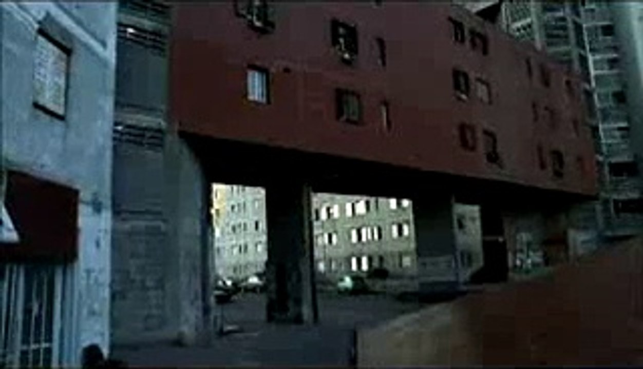 Microsoft - console de jeux Xbox 360 - novembre 2005 - "Water Balloons" 1min30