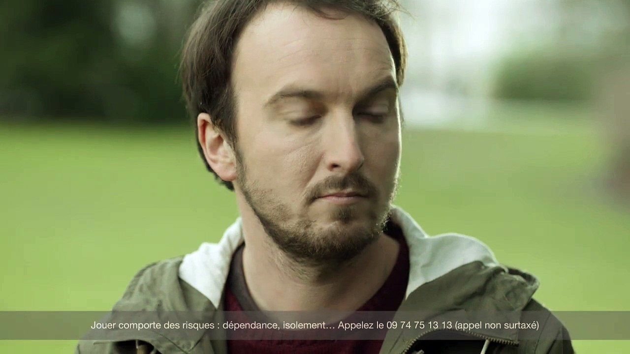 Monsieur White pour Betclic - paris sportifs en ligne, "On gagne aussi sur mobile, avec Marcel Desailly et Sonny Anderson" - mars 2014